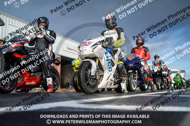 anglesey;brands hatch;cadwell park;croft;donington park;enduro digital images;event digital images;eventdigitalimages;mallory;no limits;oulton park;peter wileman photography;racing digital images;silverstone;snetterton;trackday digital images;trackday photos;vmcc banbury run;welsh 2 day enduro